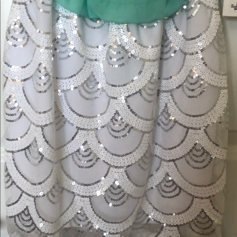 Short sea foam and white prom dress w/silver seq - Picture 3 of 6